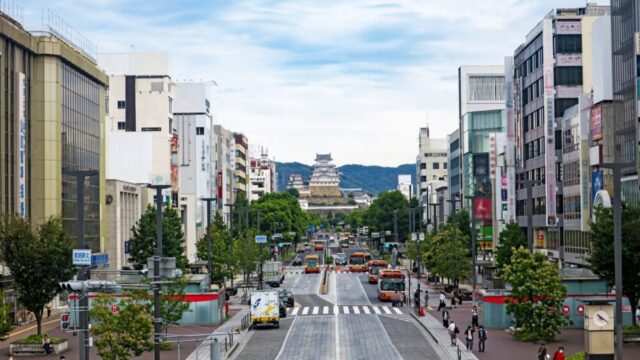 姫路駅から見る姫路城の写真